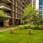 Lux And Large 2 Bed Battersea Power Station